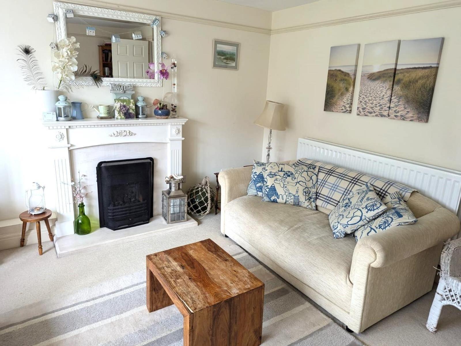 Georgian 2 Bedroom Apartment In Chichester With Free Parking - Chichester Holiday Properties Buitenkant foto